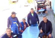 Laznička dijaspora je kupila i postavila stolove i klupe od kamena u centru sela